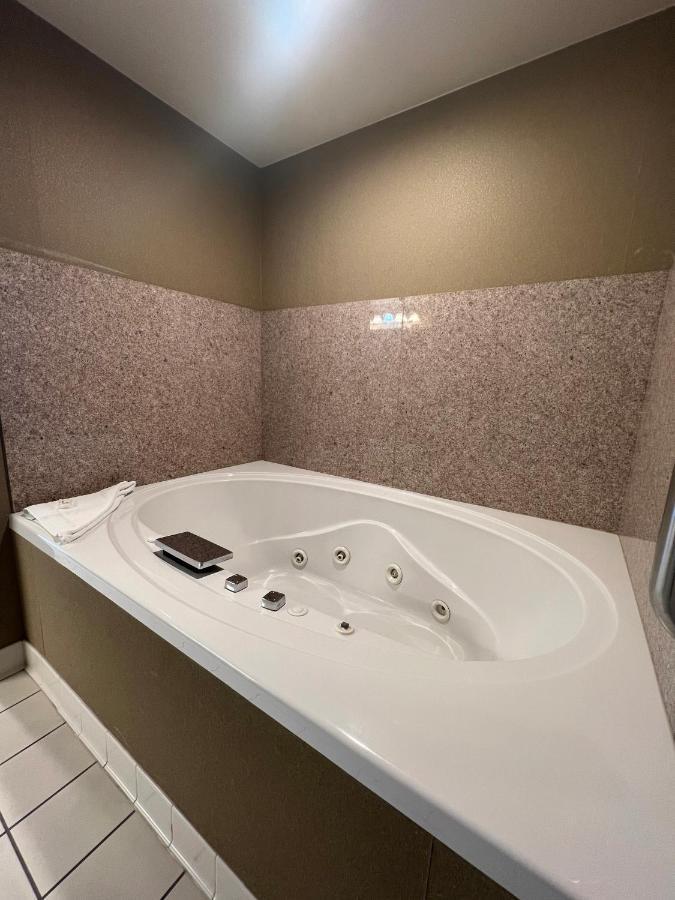 Wingate By Wyndham Coon Rapids Otel Dış mekan fotoğraf